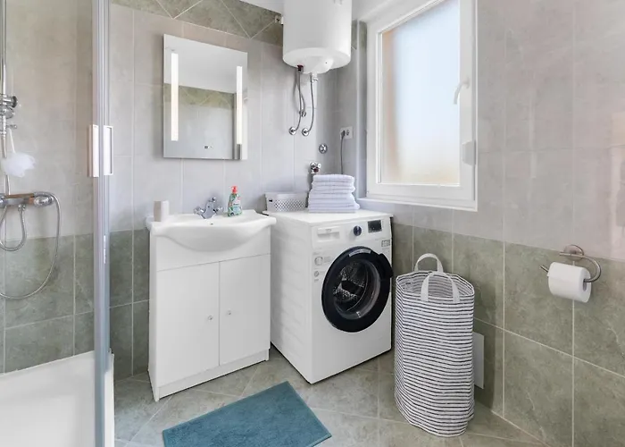 Mdm Apartment