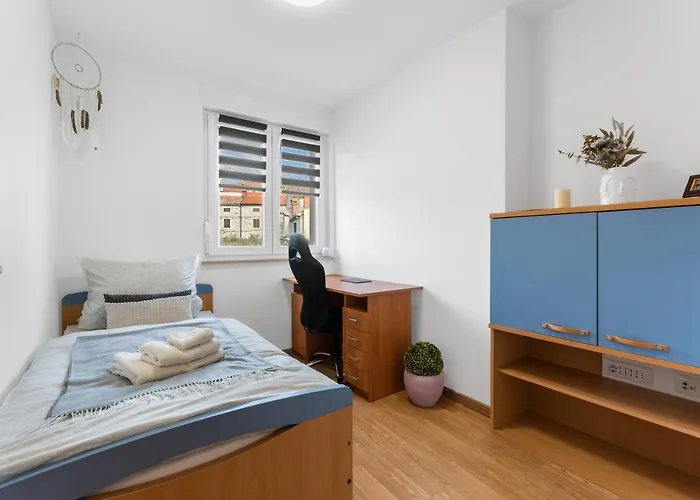 Mdm Apartment *