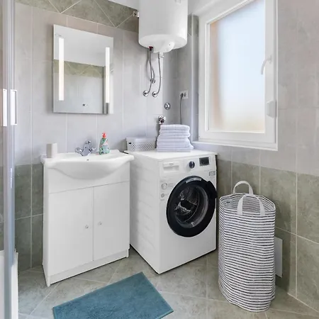 Mdm Apartment